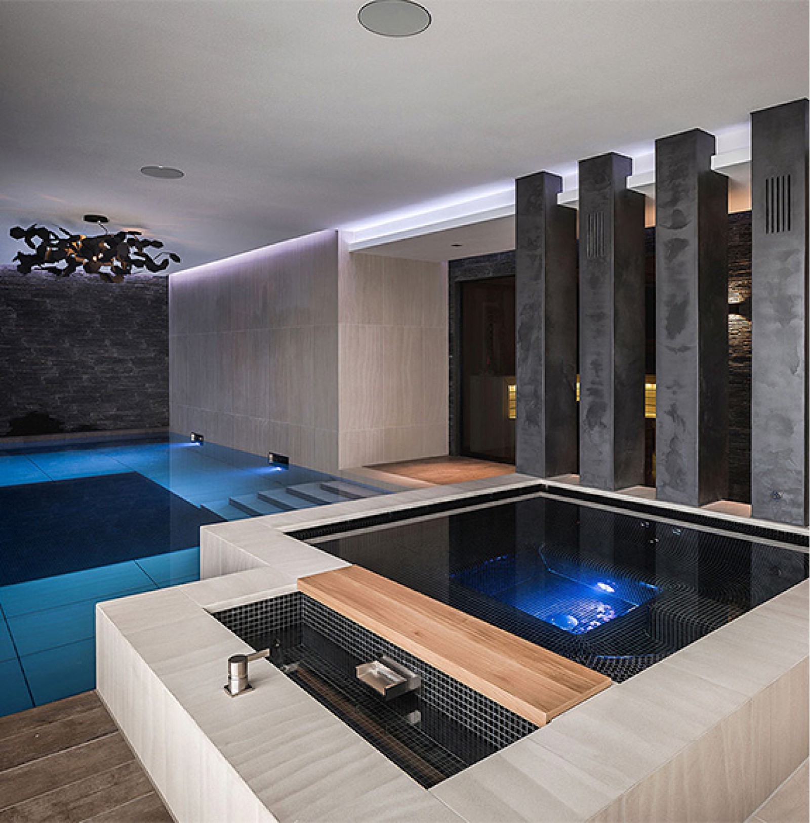 Строительство бассейнов в Москве и Московской области