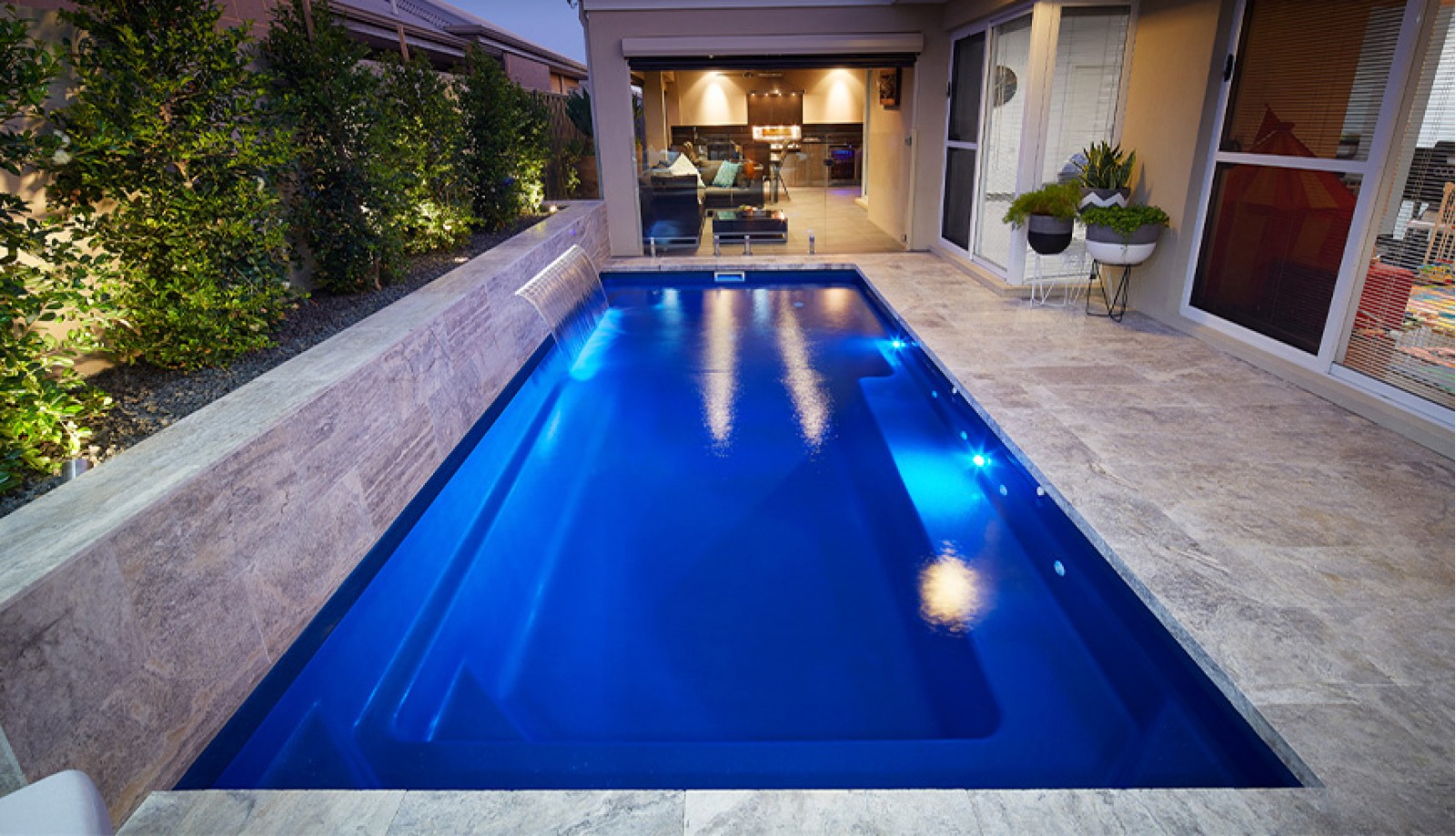 Выбираем тип материала чаши бассейна